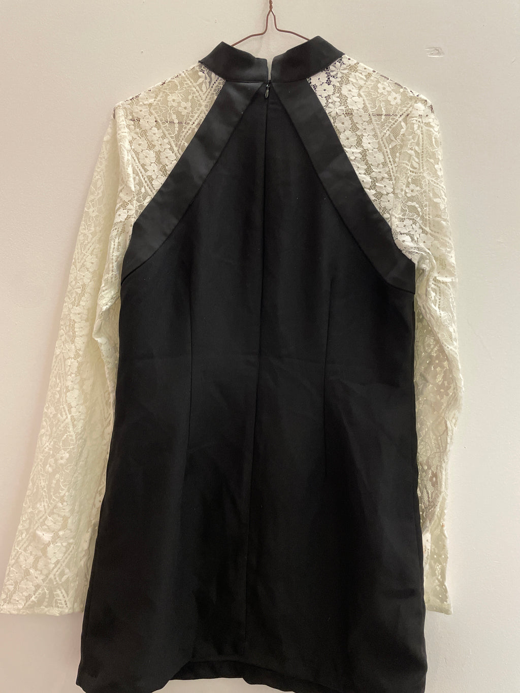 Rubynee Vintage y2k ladies lace insert knee length black dress