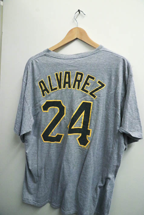 Vintage Alvarez 24 Pittsburgh print grey baseball tees