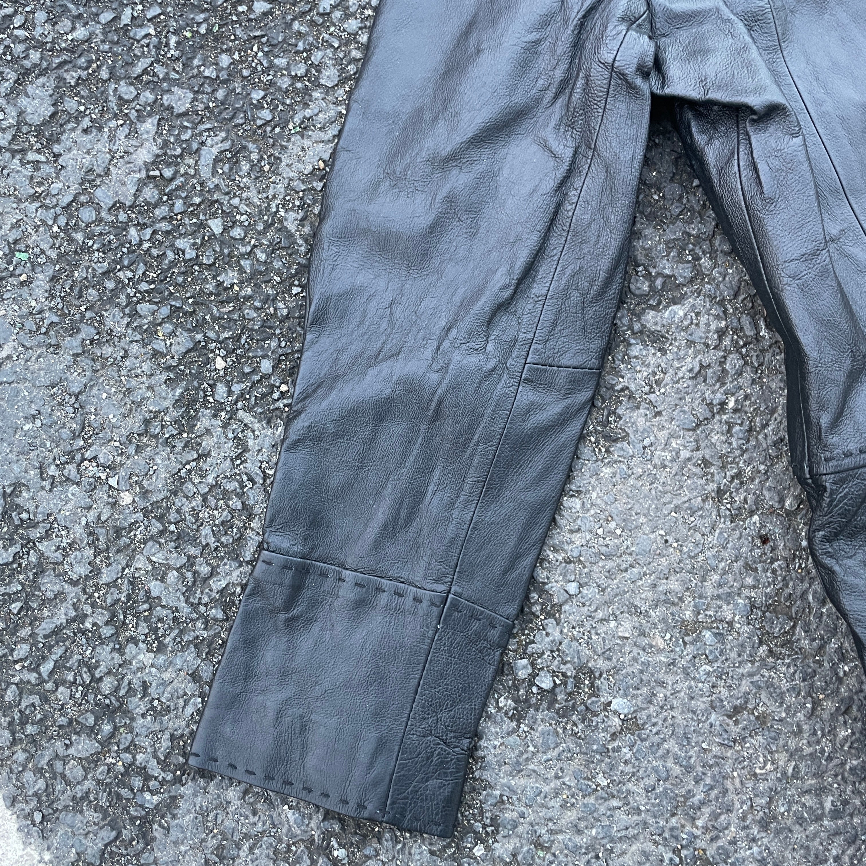 90's Deadstock Y2K Black Leather Stiche Coat Jacket, Vintage Goth Buffy Grunge Black Leather Coat, Size S  L/ xl  L 35 W 23 SKU 5307