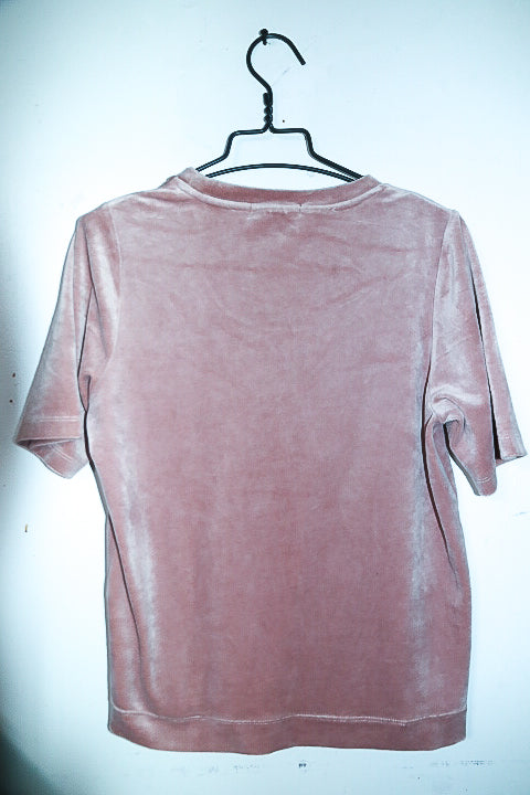 Vintage women cream velour short sleeve tees in M|L25 W20|SKU 6654