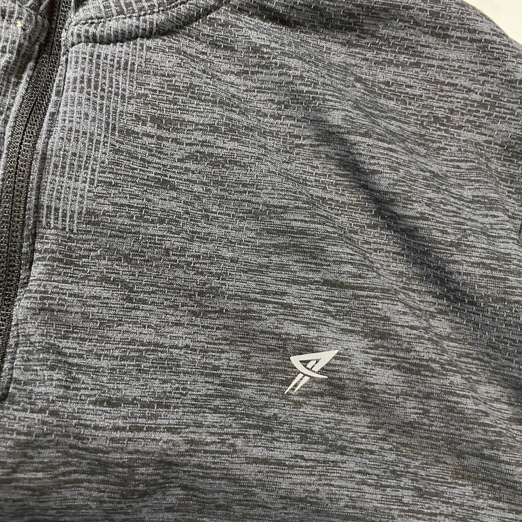 Men's  grey Half Zip Running Pullover Soft Black Stripe L 30 W 19 in size L  SKU 5314