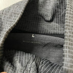 Men's  grey Half Zip Running Pullover Soft Black Stripe L 30 W 19 in size L  SKU 5314