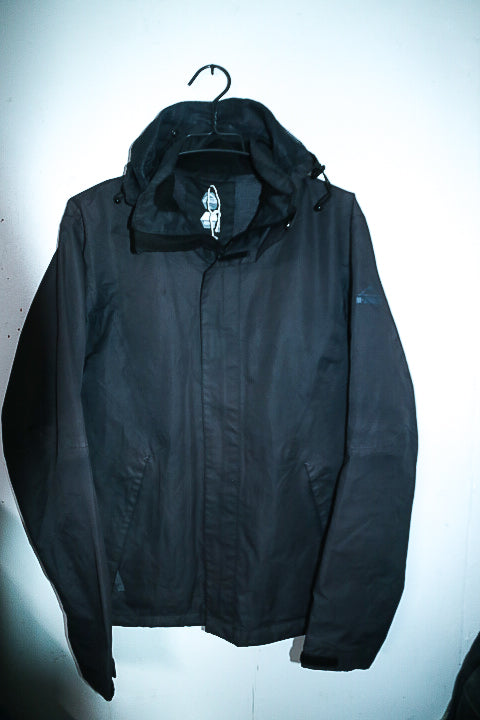 Vintage men Mckinley waterproof full zip black hooded retro jacket in S/M|L32W20|SKU 6663