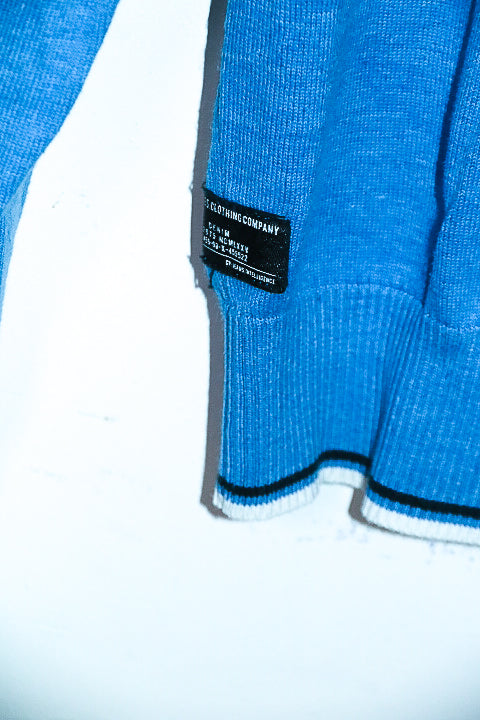 Vintage men Jack & jones Division blue V-neck sweatshirt in M|L26 W20|SKU 6669