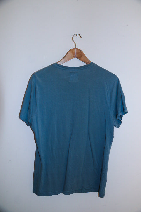 Vintage Heritage denim blue mens medium tees