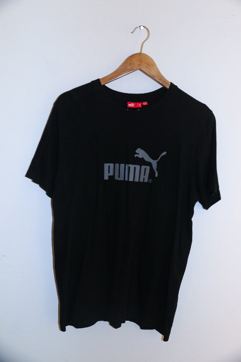 Vintage puma essential black mens large short tees