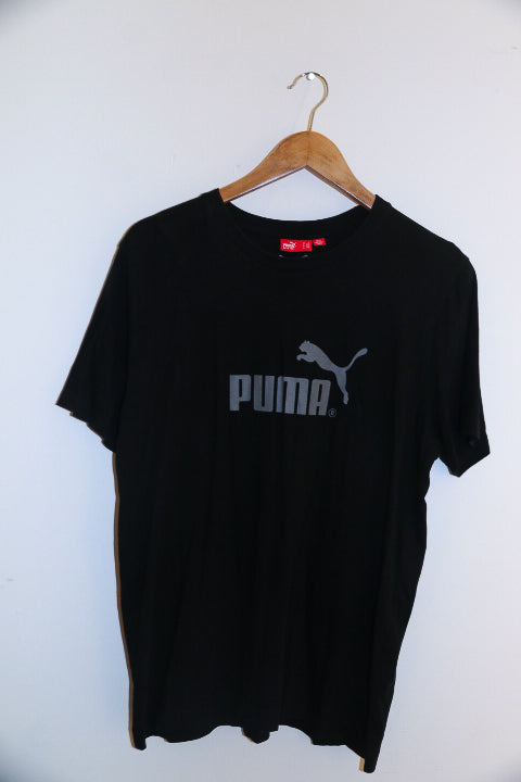 Vintage puma essential black mens large short tees