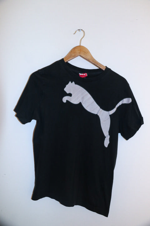 Vintage black puma essential graphics logo mens small tees