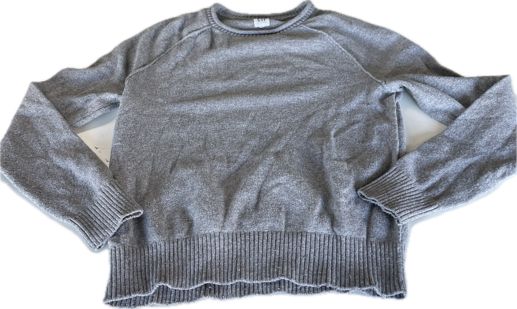 Vintage y2k Gap women's Grey Cardigan &nbsp;in XS L 27 W 17 SKU 5300