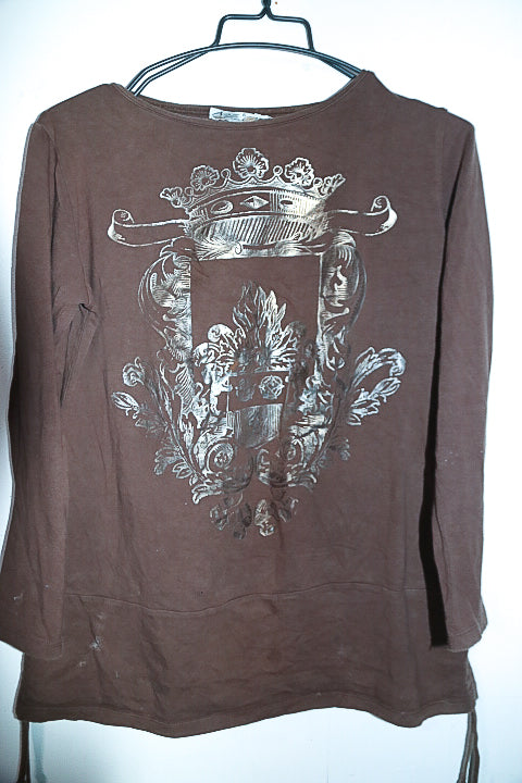 Vintage women AZ Malhas brown basic long sleeve graphic tees in M|L26 W19|SKU 6688
