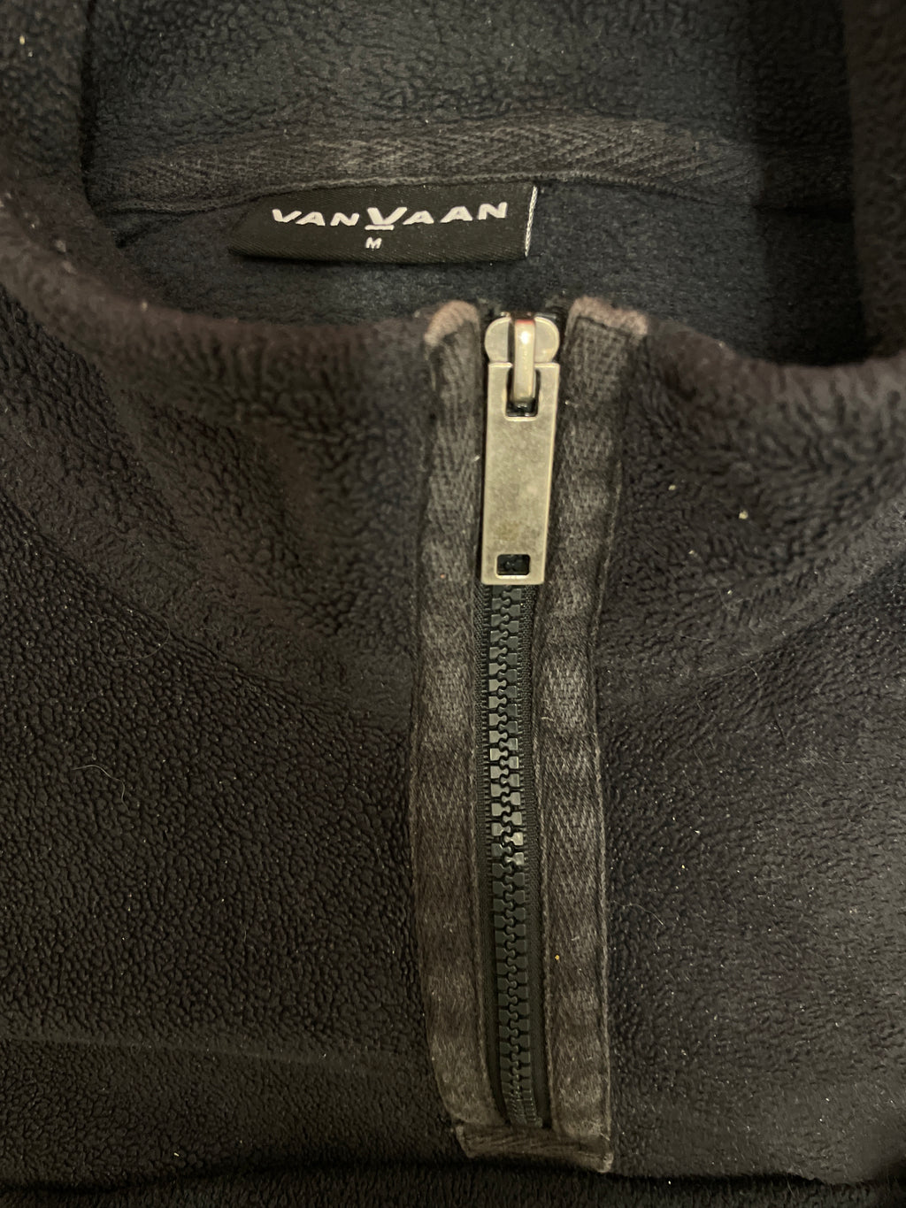 Rubynee Vintage y2k Vanvaan black 1/4 fleece zip sweatshirt size M