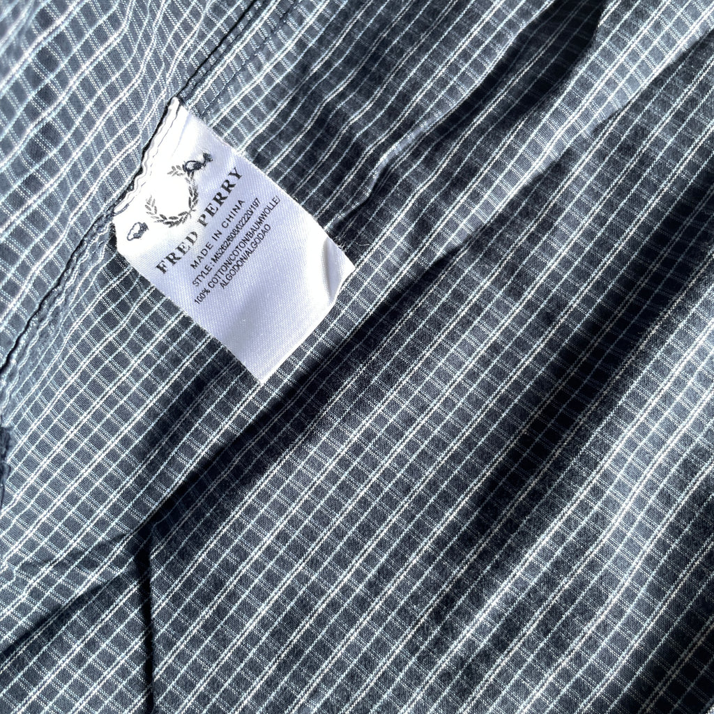 Vintage men's Fred Perry check Navy blue short sleeve shirt in XL| L33 W23| SKU 5341