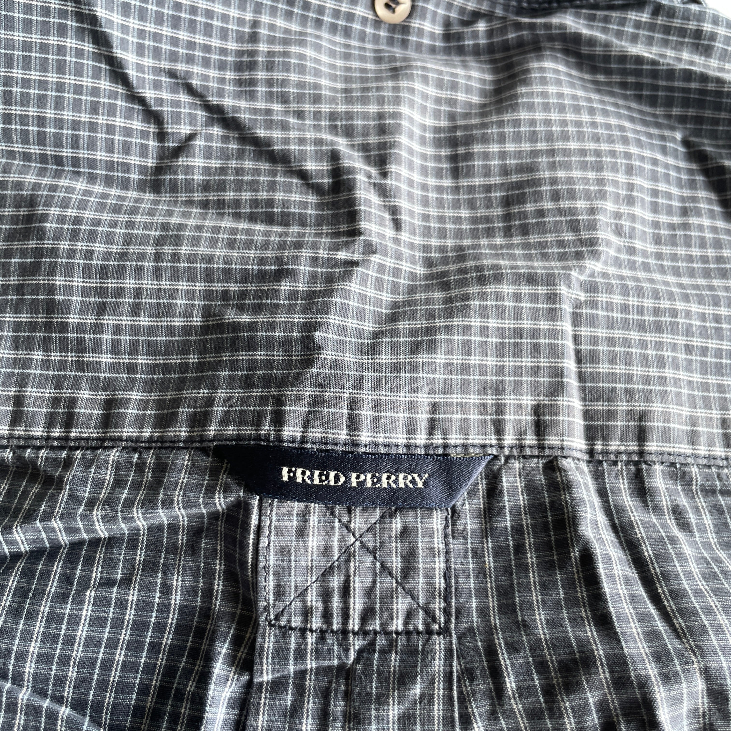 Vintage men's Fred Perry check Navy blue short sleeve shirt in XL| L33 W23| SKU 5341