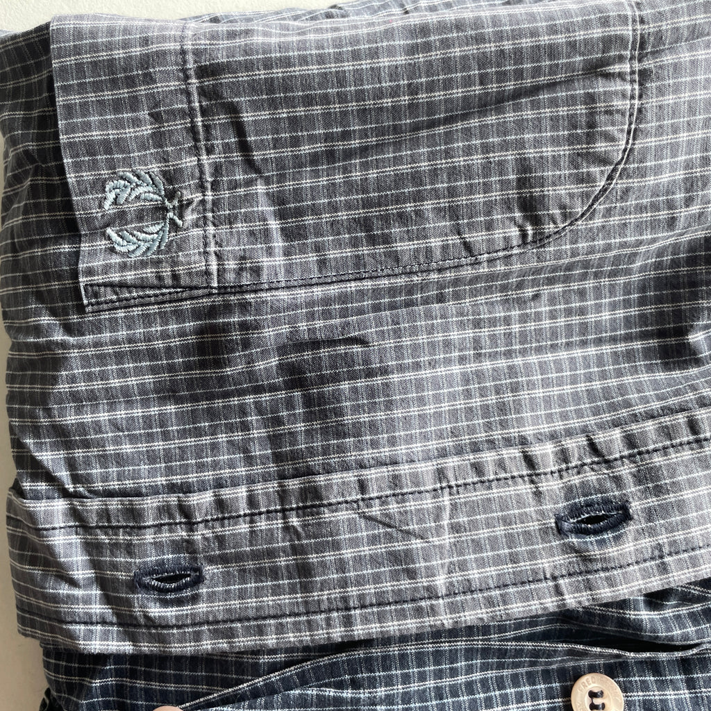Vintage men's Fred Perry check Navy blue short sleeve shirt in XL| L33 W23| SKU 5341