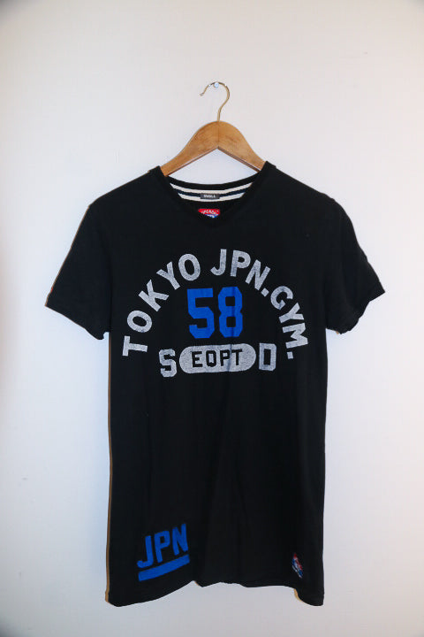 Vintage Tokyo Japan Gym 58 print mens small black tees