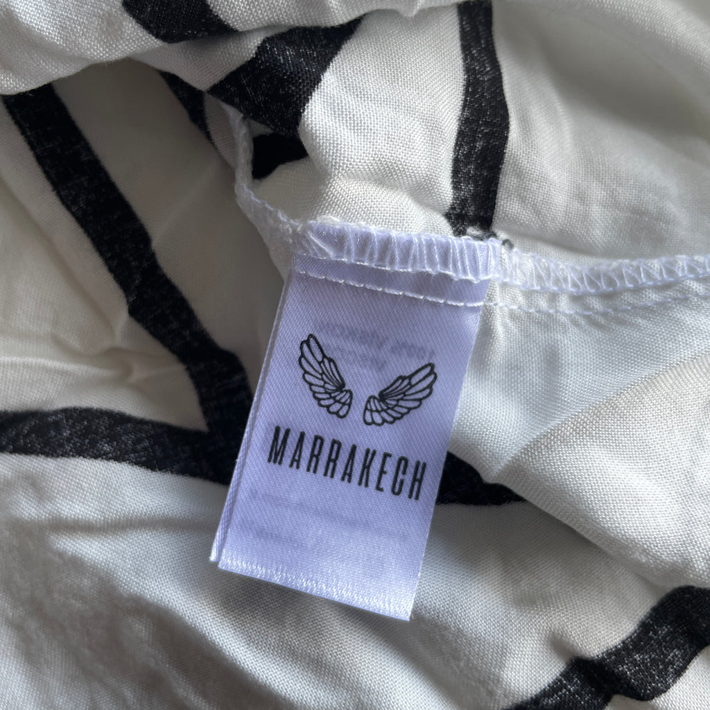 Vintage marrakech unisex Geometric Premium Print White Black Short Sleeve Shirt in S|L28W16|SKU 5349