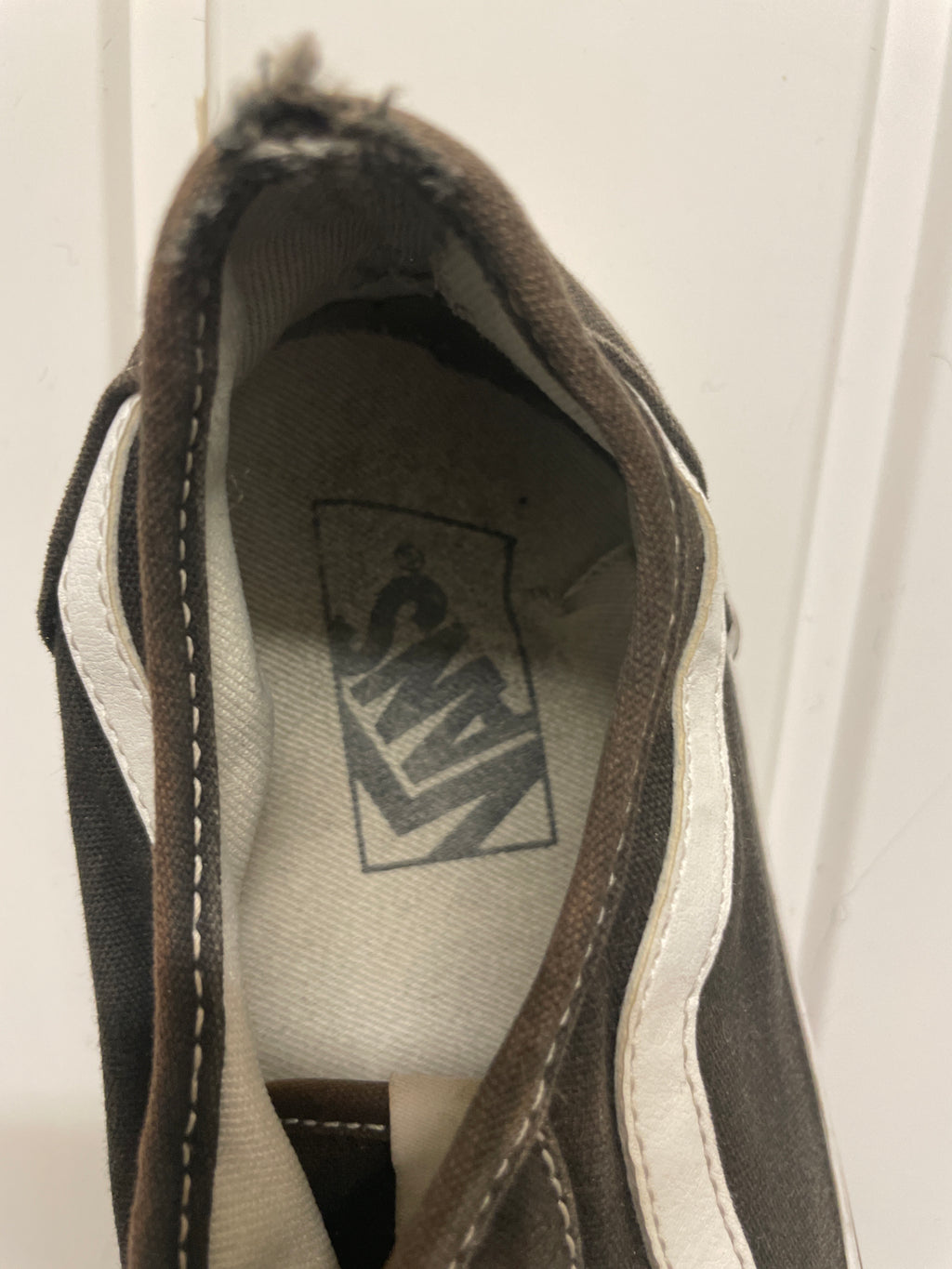 Rubynee Vintage y2k black vans sneakers UK 6