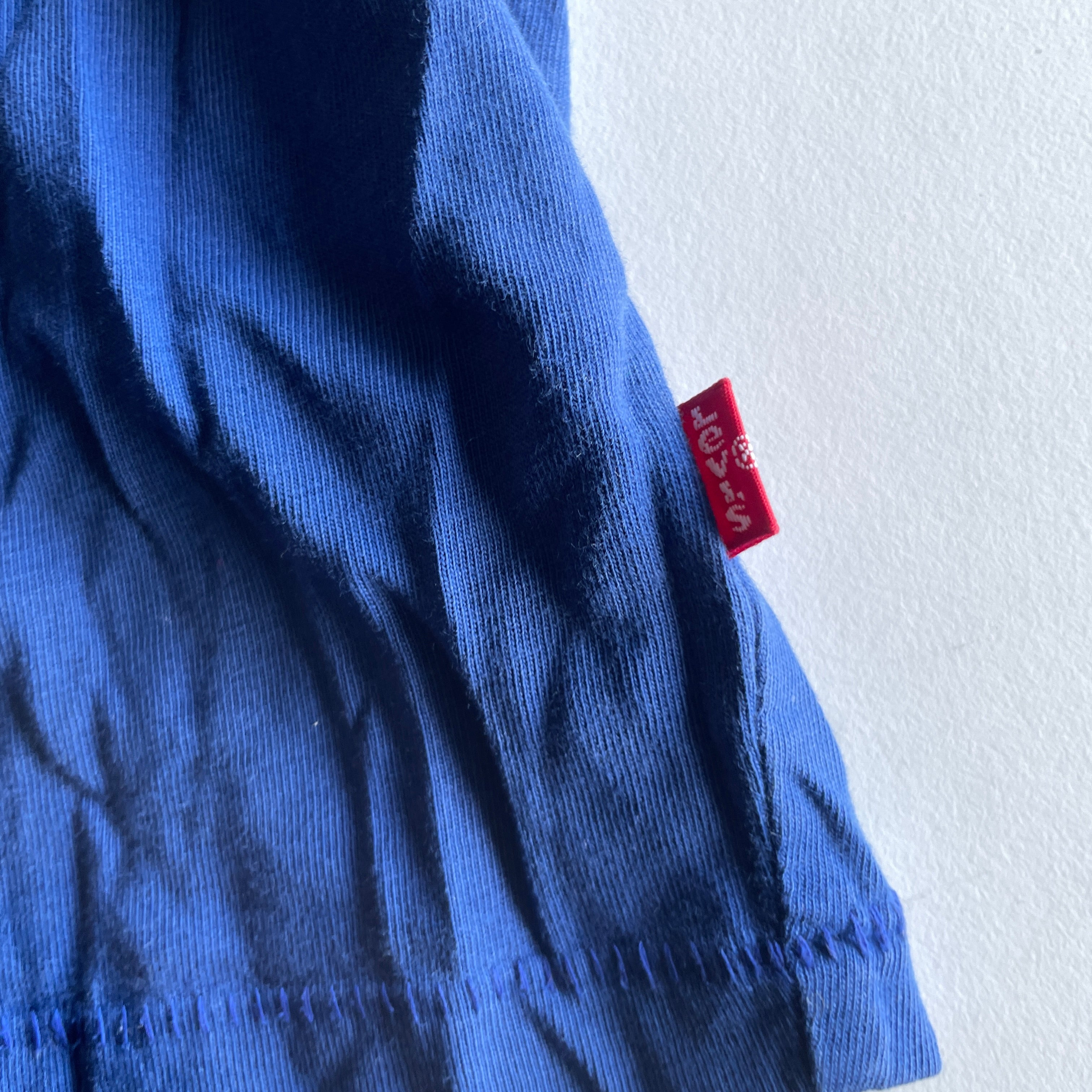 Vintage Levi`s Dark Blue Logo Crew Neck Short Sleeves T Shirt Size M| L29W20|SKU 5355