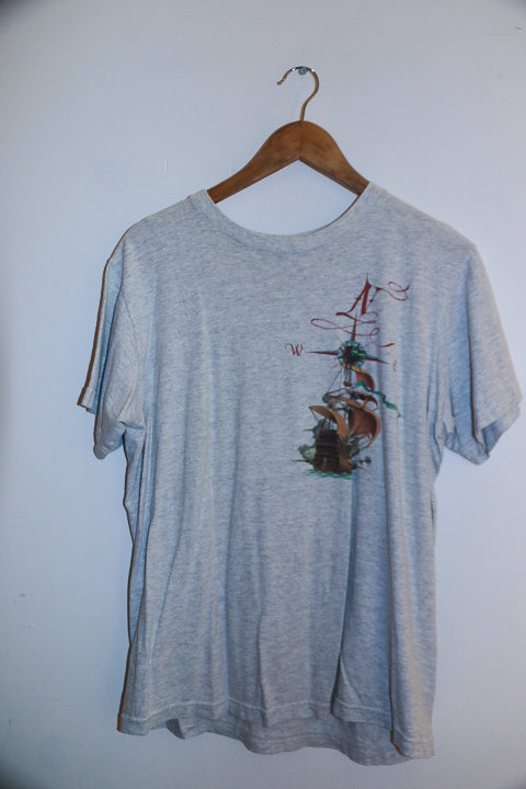 Vintage grey Carribean sea print mens medium tees