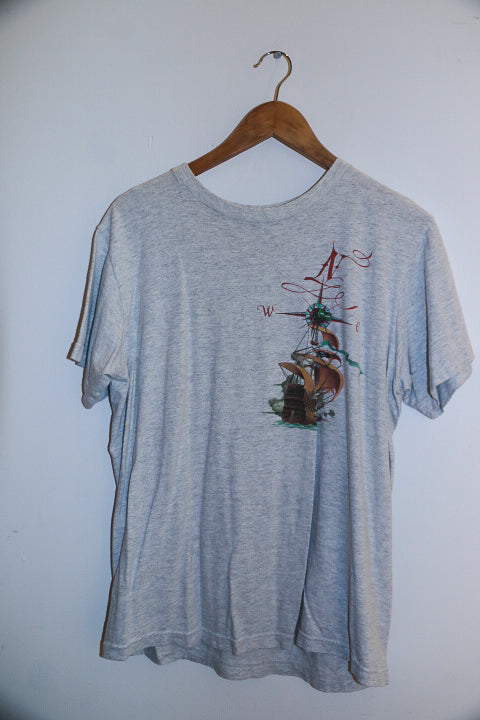 Vintage grey Carribean sea print mens medium tees