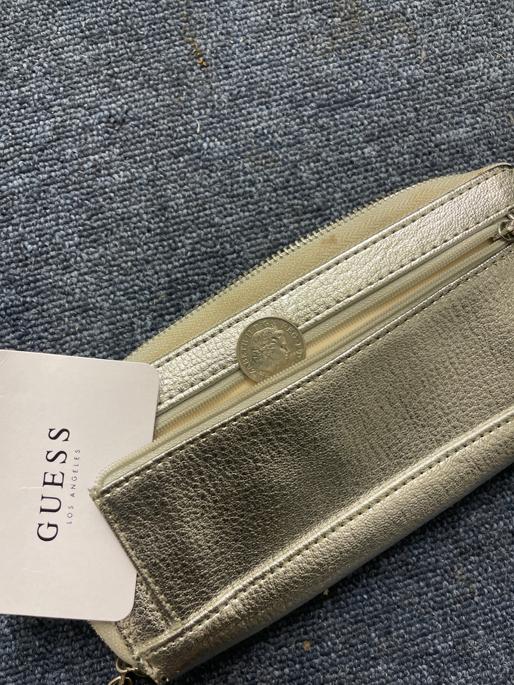  Rubynee Vintage y2k LARGE SILVER WOMEN'S WALLET GUESS