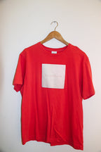 Vintage red turn up the best print mens medium tees