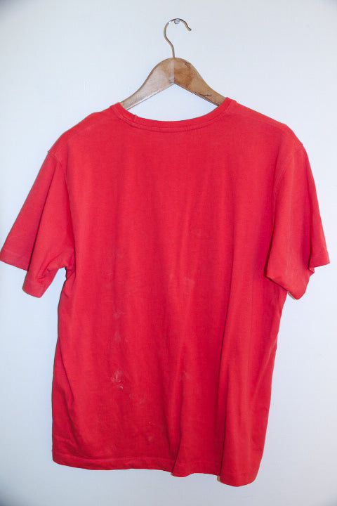 Vintage red turn up the best print mens medium tees