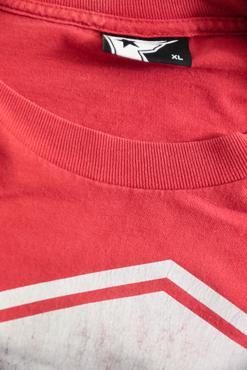 Vintage red famous star strap mens Xlarge tees