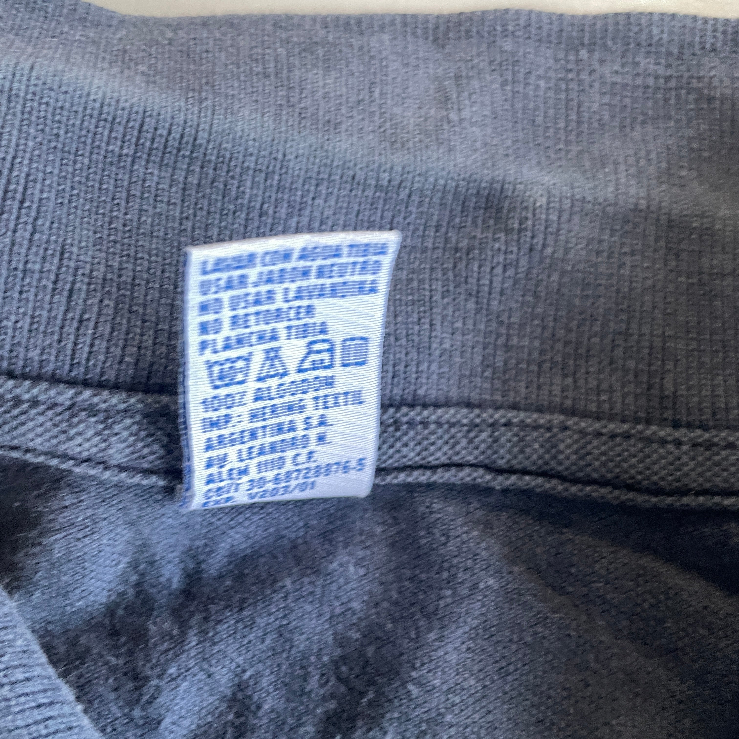 Vintage men's herling navy polo shirt in size L made in brasil| L32 W21| SKU 5391