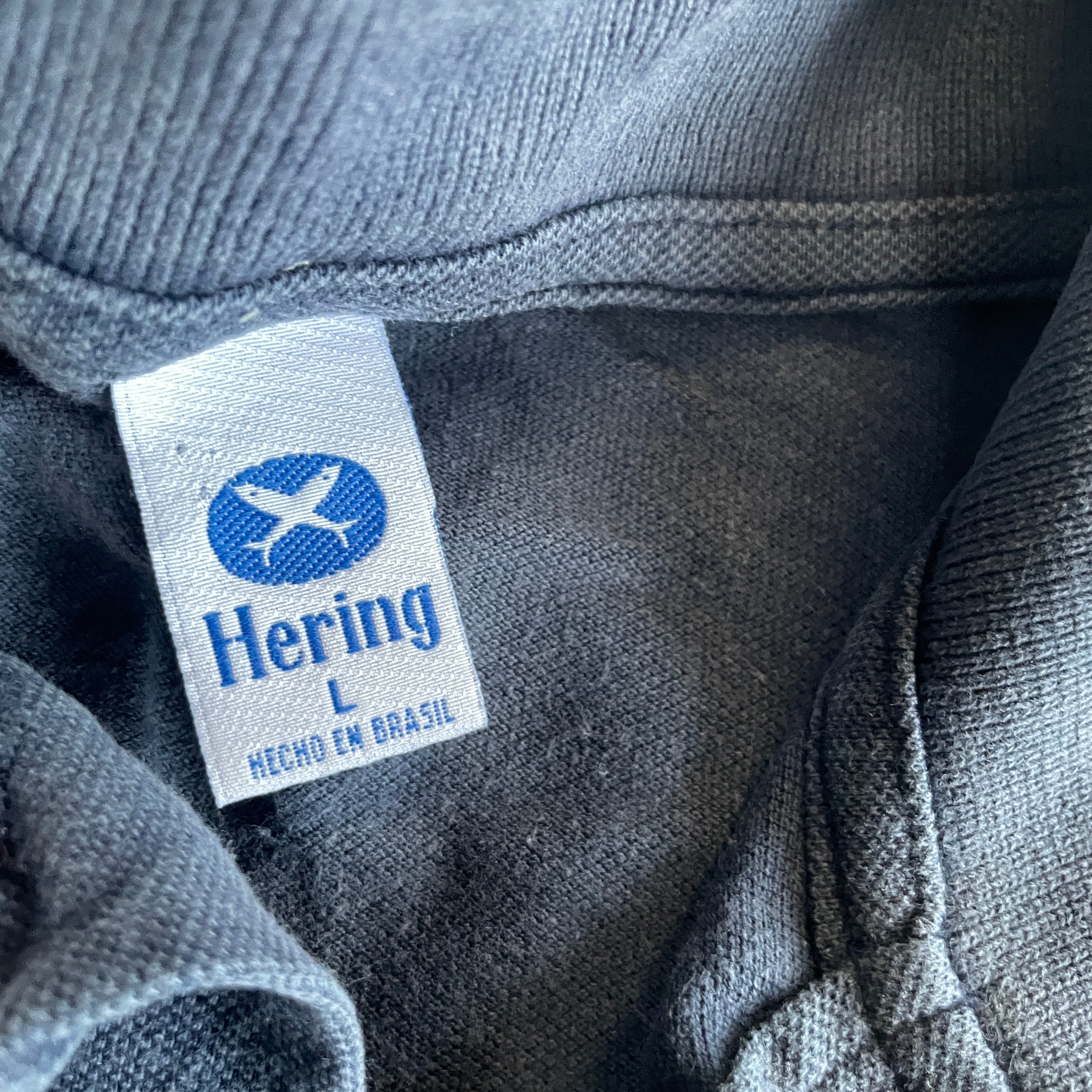 Vintage men's herling navy polo shirt in size L made in brasil| L32 W21| SKU 5391