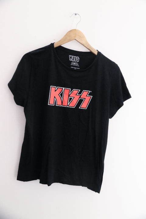 Vintage women large Black Kiss Band Graphic T-Shirt