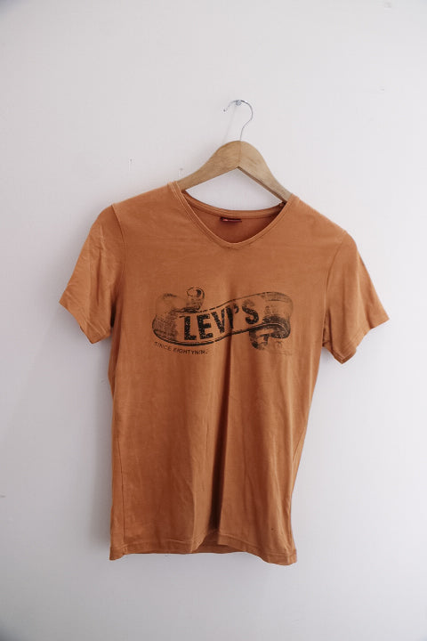 Vintage cream mens Levi's printed medium t-shirt