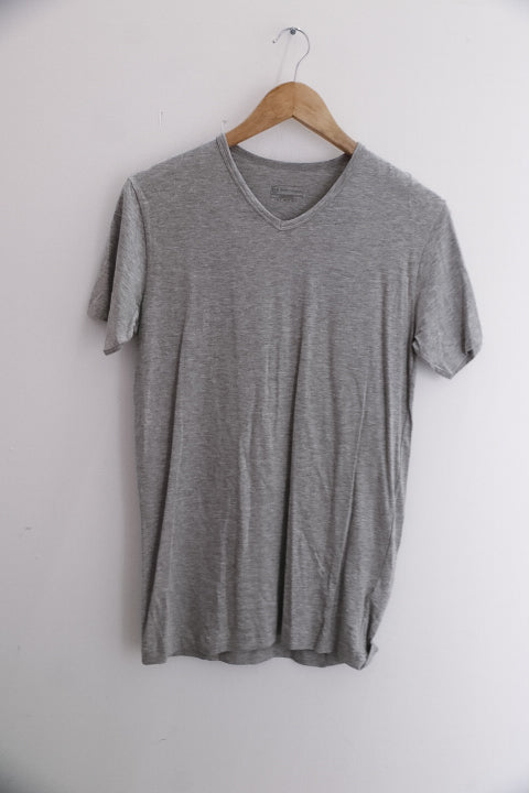 Vintage Grey Large Sergio Tacchini mens V-neck plain tees
