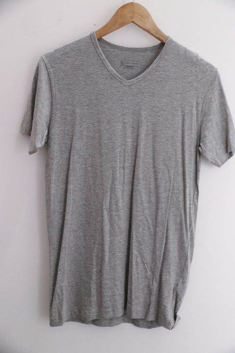 Vintage Grey Large Sergio Tacchini mens V-neck plain tees