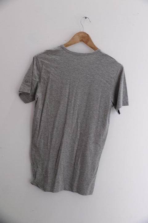 Vintage Grey Large Sergio Tacchini mens V-neck plain tees