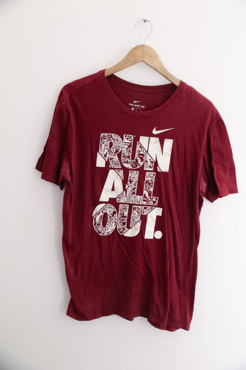 Vintage Nike Run All Out graphics men brown large tees