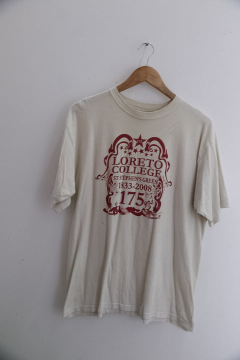 Vintage white medium Loreto college St. Stephen green 1333-2008 printed mens tees
