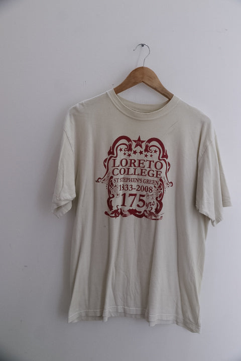 Vintage white medium Loreto college St. Stephen green 1333-2008 printed mens tees