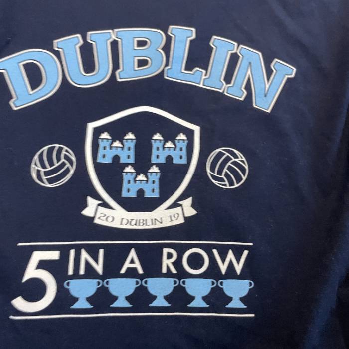 Vintage Fruit of the loom Dublin Ireland 5 in a row 2019 Crew Neck Blue St. Paddy's Day tees in M|L28W19|SKU 5409