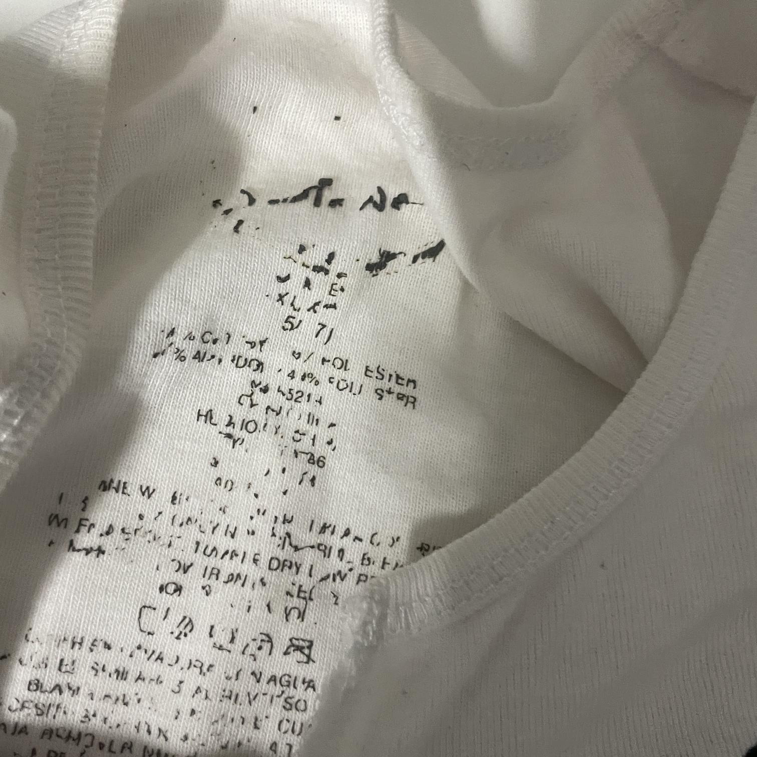 Vintage Disney Mickey mouse graphics Women's White and Pink T-shirt in L|L26W18|SKU 5435