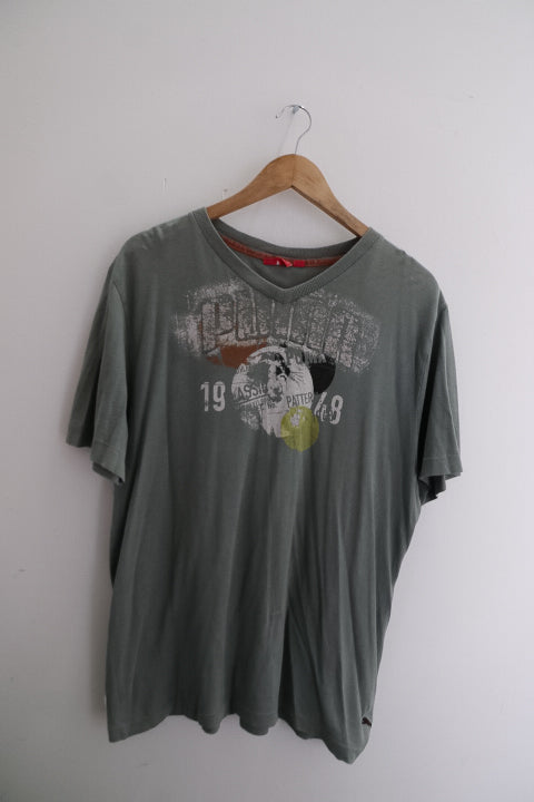 Vintage Puma graphics T-mobile large mens green tees