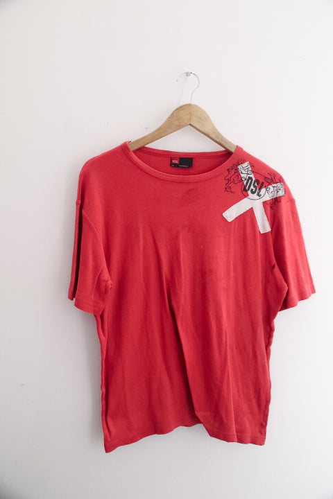 Vintage Diesel mens red large T-shirt