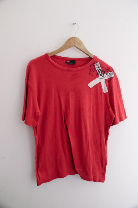 Vintage Diesel mens red large T-shirt