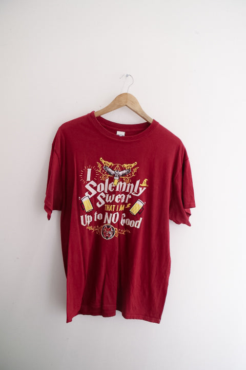 Vintage red i solemly swear that i'm up to no God graphics mens large tees
