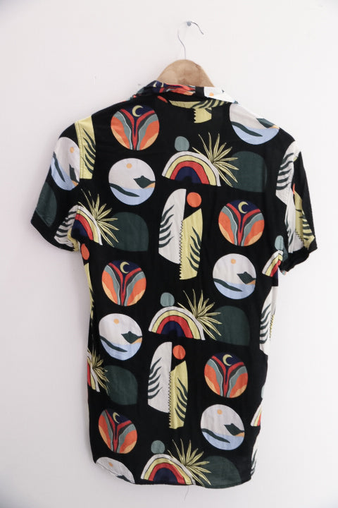 Vintage Retro Black Mens Relax Fit Hawaiian Shirt Printed Summer Design