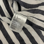 Vintage H&M mens button up white & navy blue striped short sleeve shirt in L|L32W20|SKU 5489