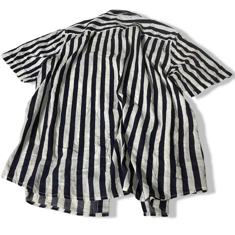 Vintage H&M mens button up white & navy blue striped short sleeve shirt in L|L32W20|SKU 5489