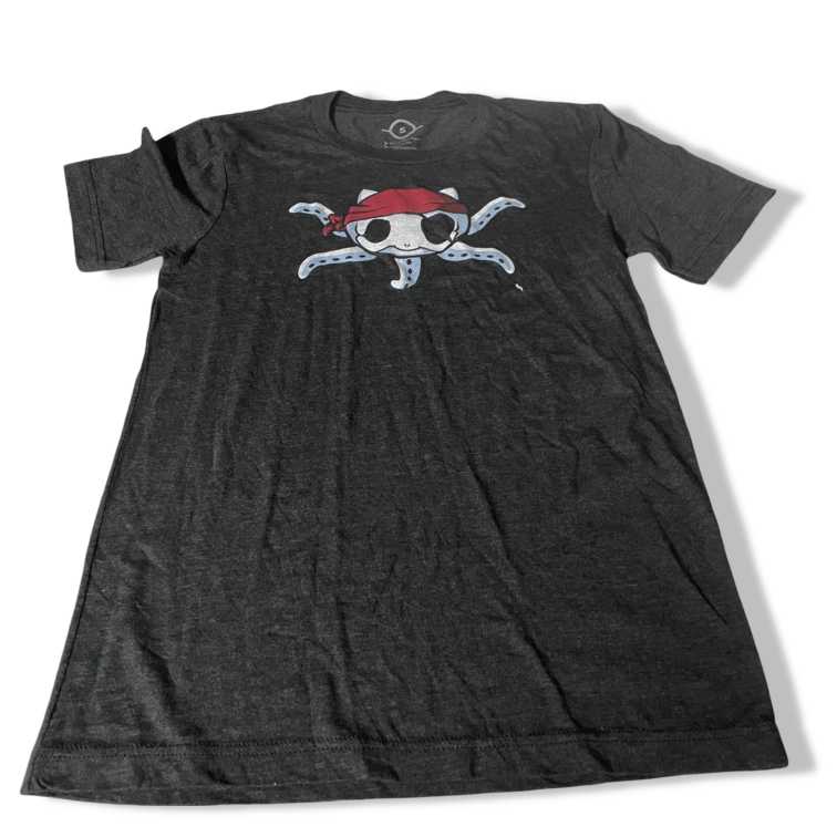 Vintage women Grey ninja graphics tees in size S| L26 W16|SKU 5513