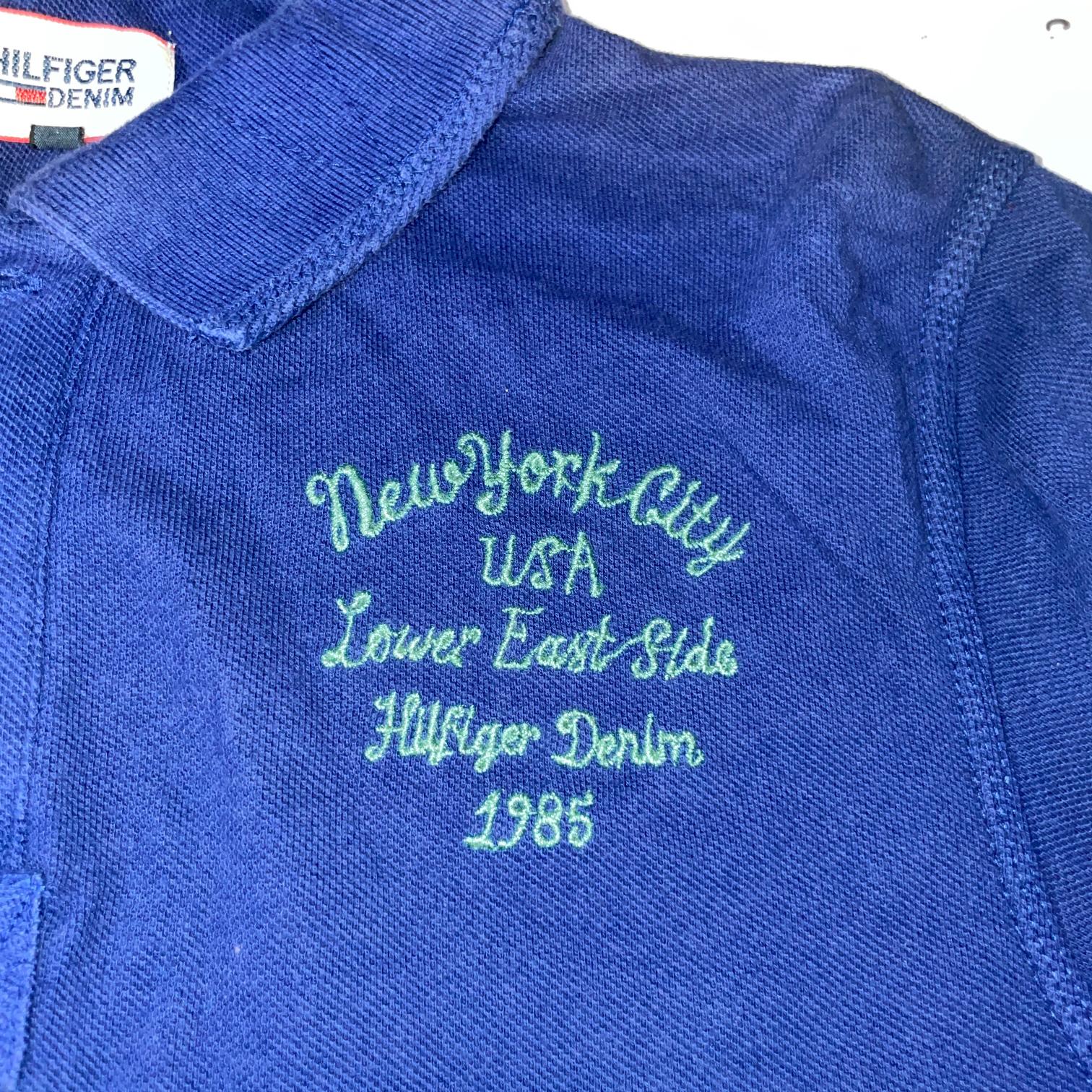 Vintage Tommy Hilfiger Denim Logo Mens blue  Polo shirt Slim Fit in XL|L34 W22|SKU 5515