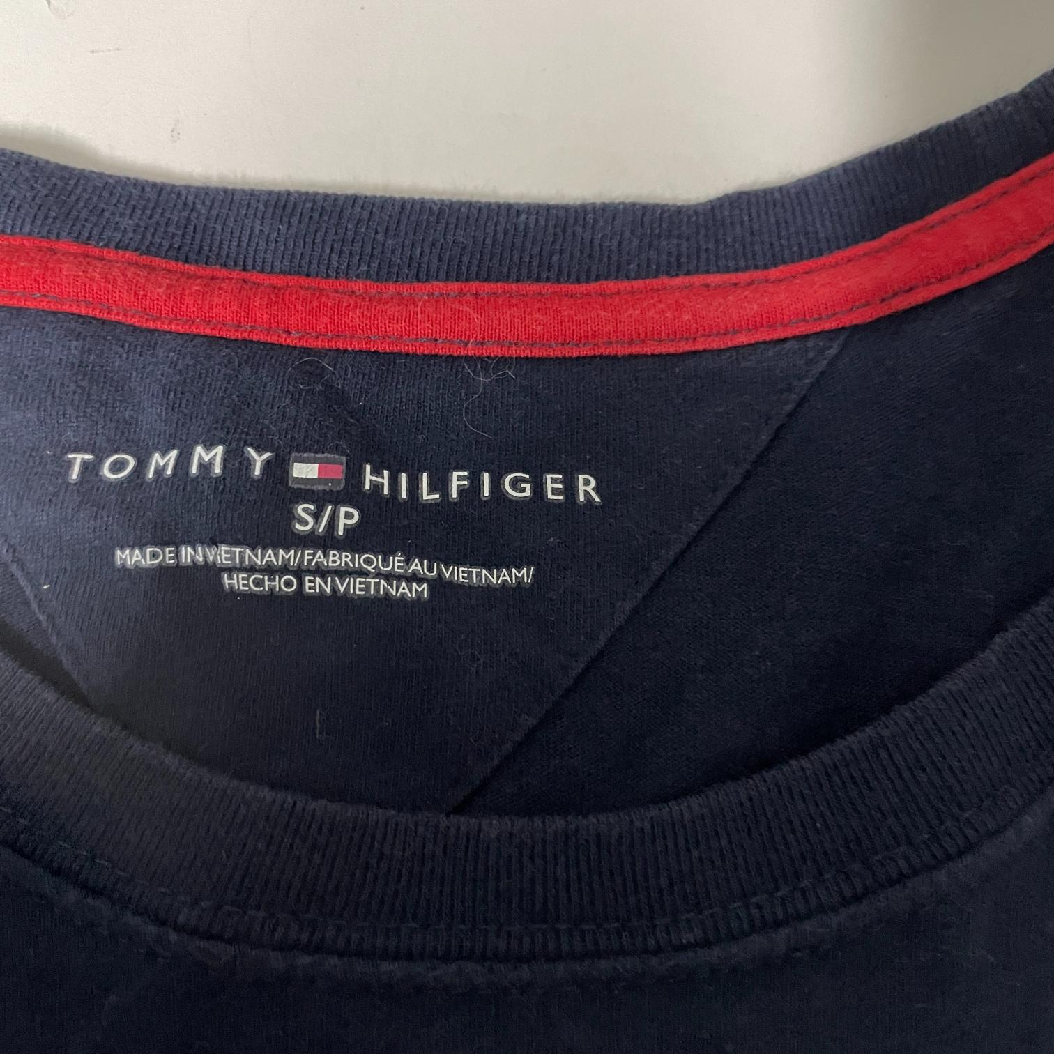 Vintage men Tommy Hilfiger Big Logo Flag Navy Blue T-Shirt Size S|L27 W18| SKU 5516